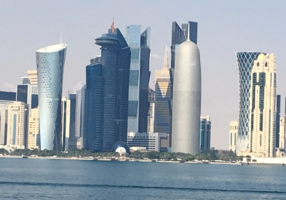 卡塔尔属于哪个国家(卡塔尔属于哪个国家多少人口)