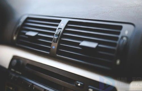 冬季汽车空调清洁保养方法(冬季汽车空调使用技巧)